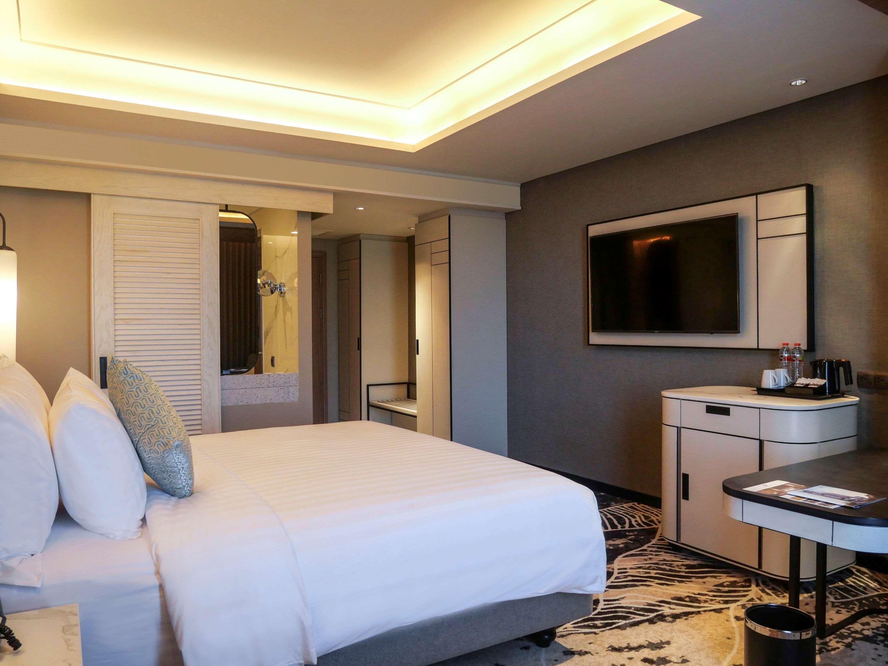 Movenpick Surabaya City Exteriér fotografie