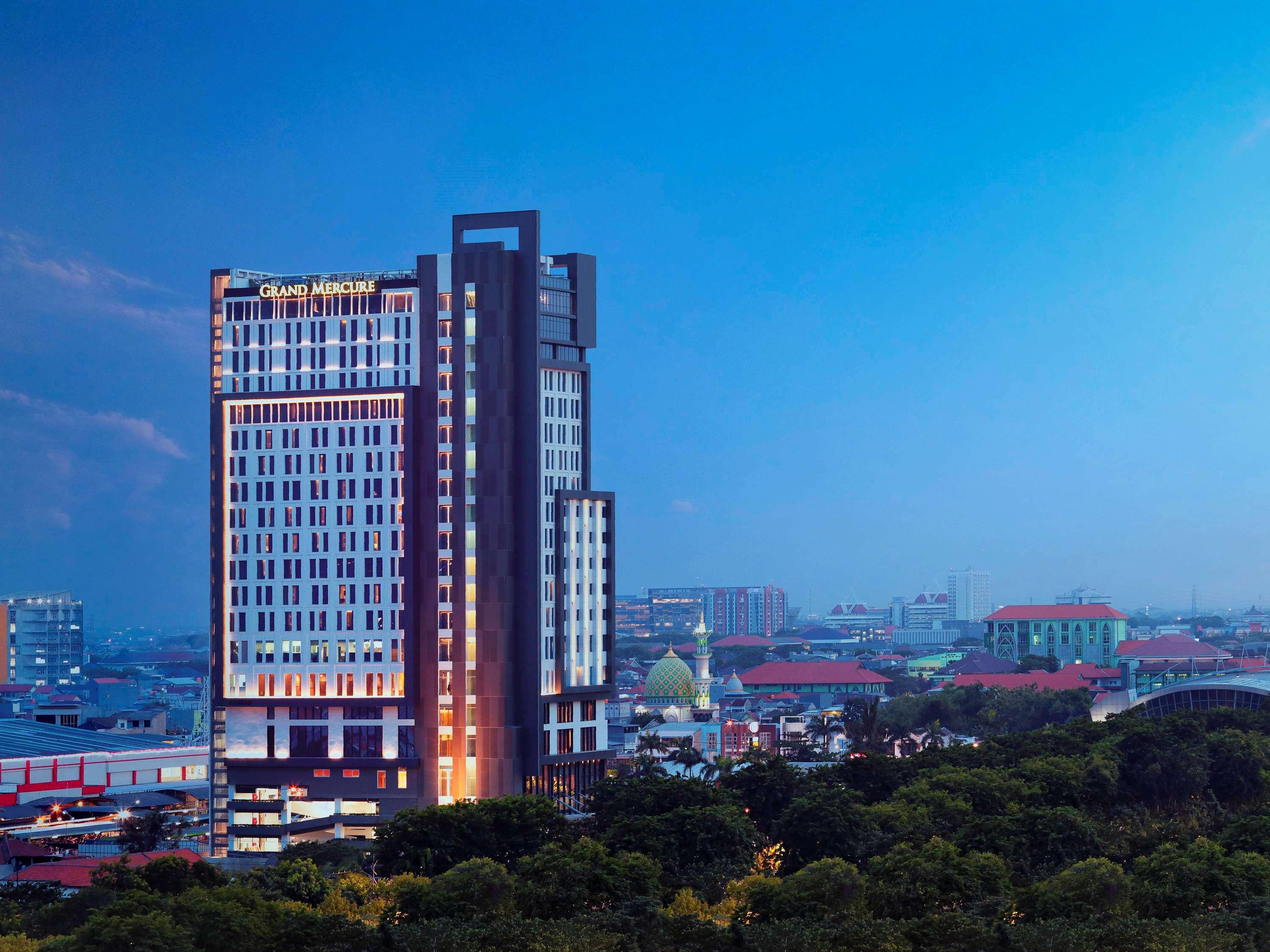 Movenpick Surabaya City Exteriér fotografie