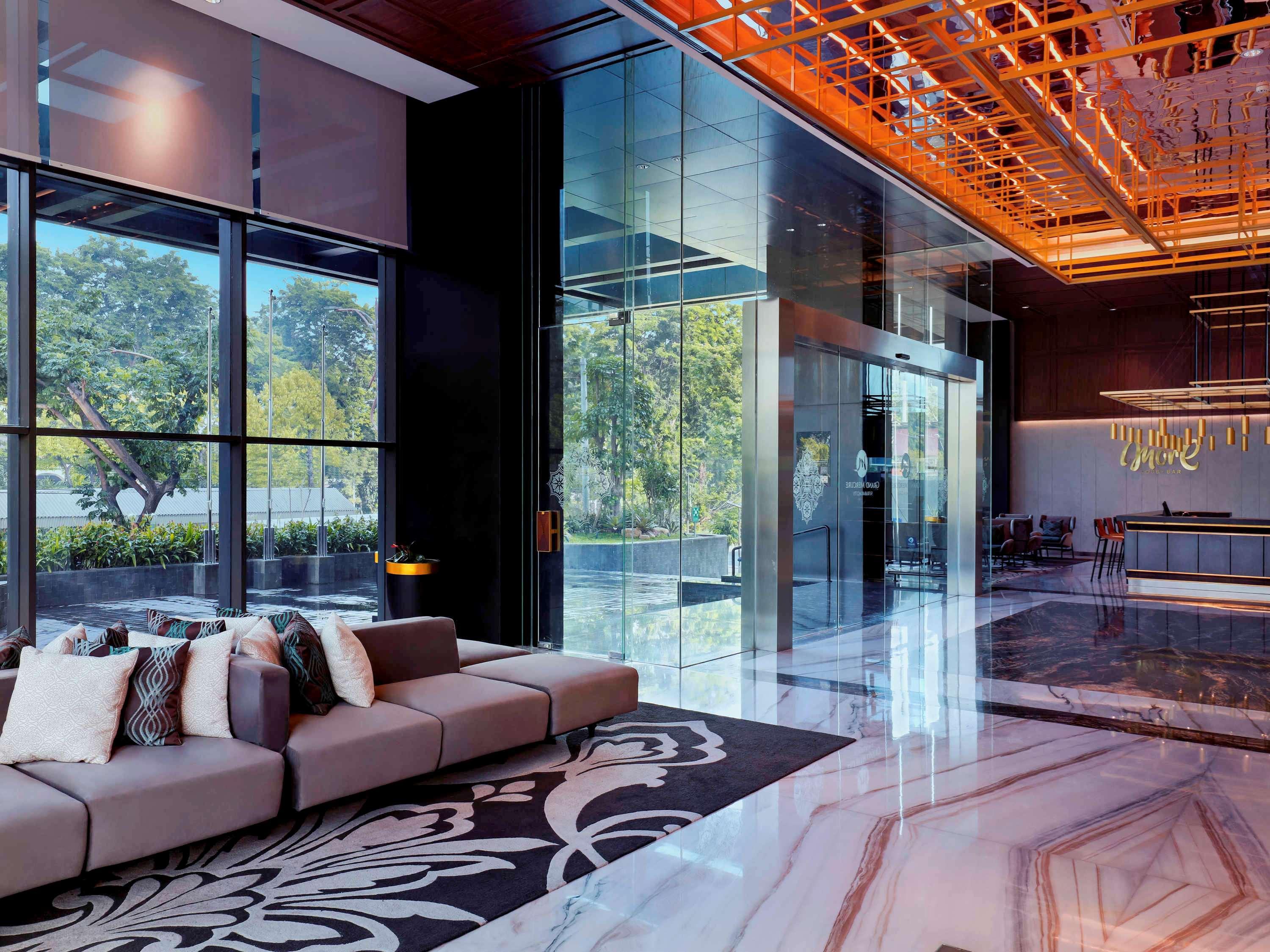 Movenpick Surabaya City Exteriér fotografie