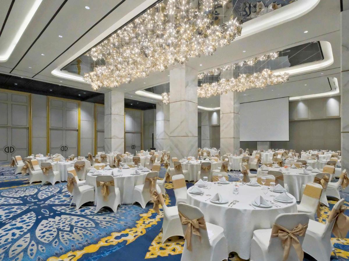 Movenpick Surabaya City Exteriér fotografie