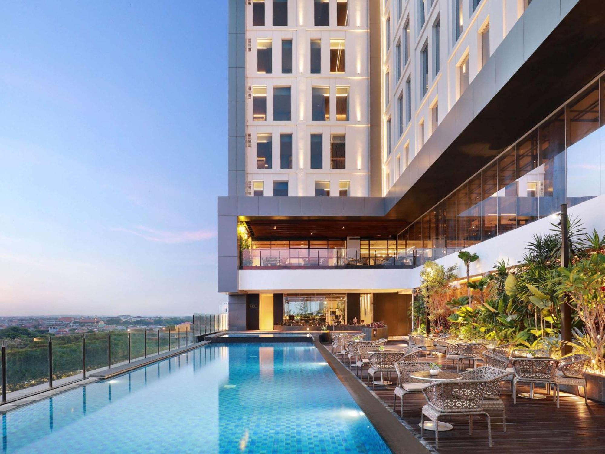 Movenpick Surabaya City Exteriér fotografie